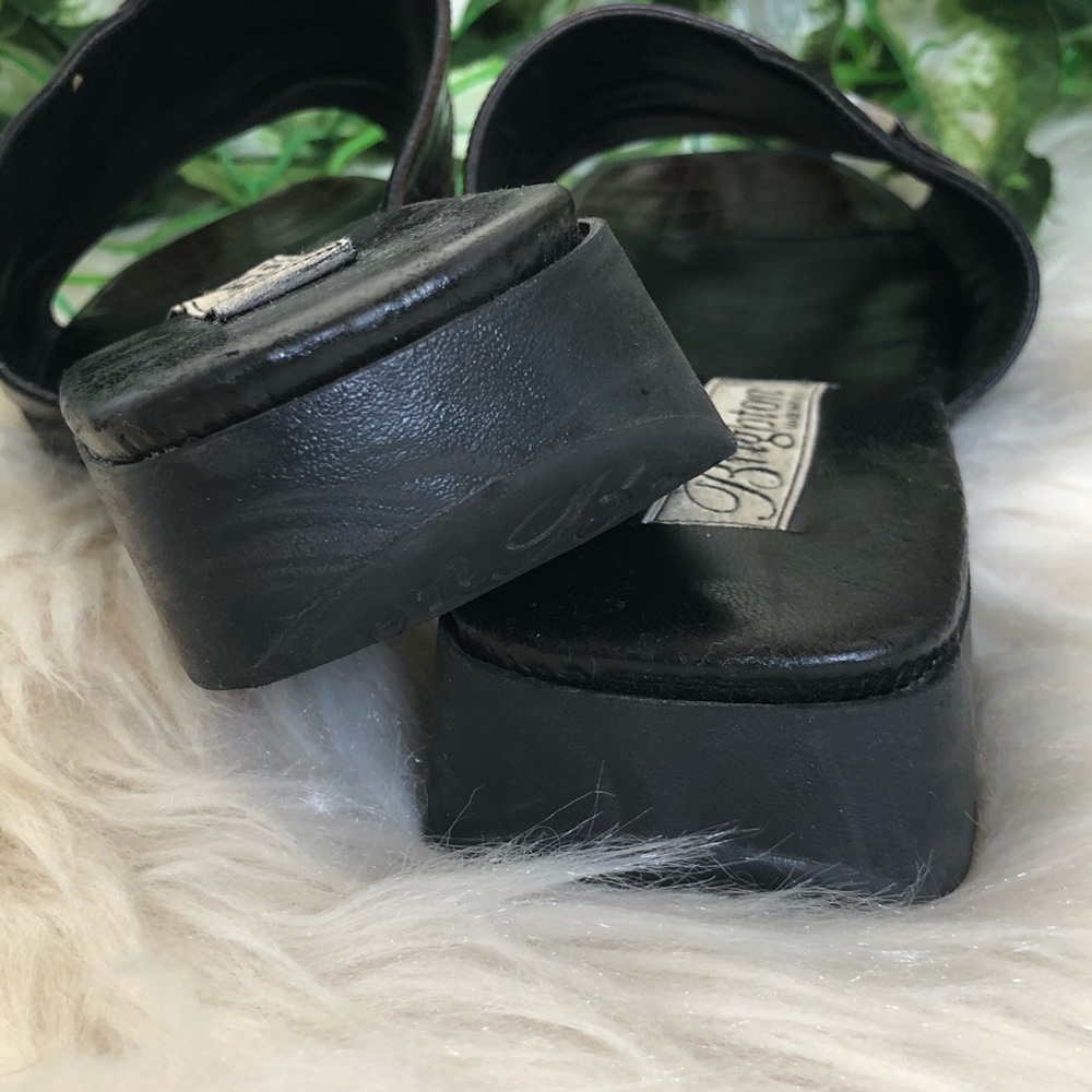 Brighton Button Slip On Brown Leather Sandal Mule - Picture 3 of 11